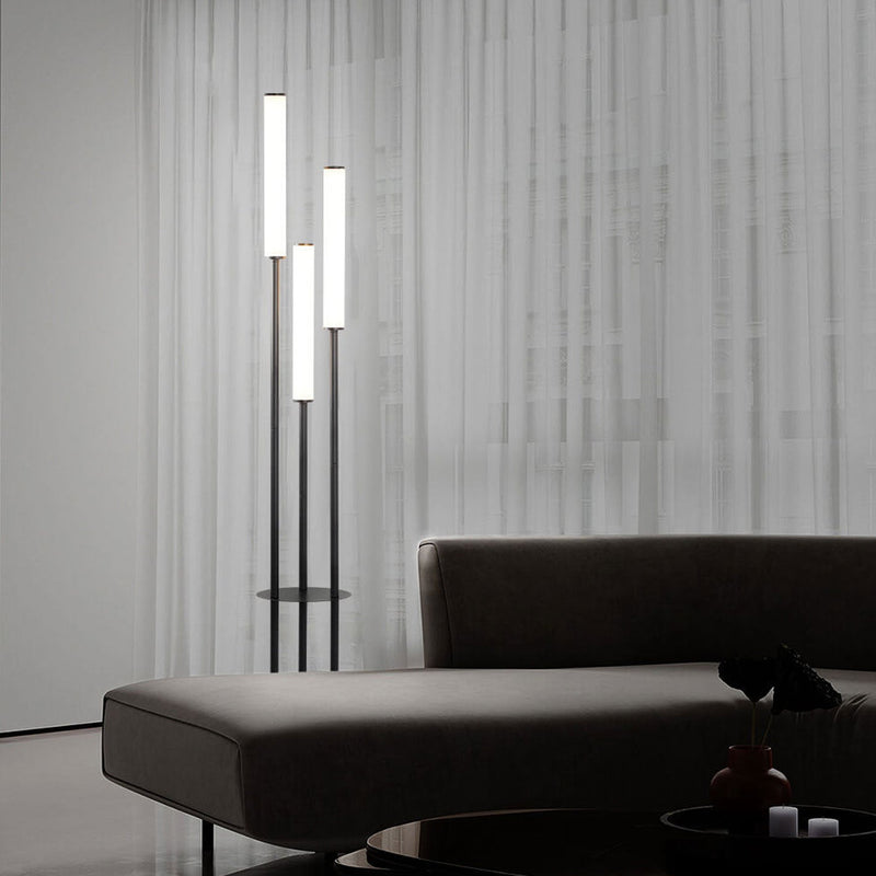 تصميم حديث بسيط لمصباح أرضي طويل بثلاثة أضواء LED 