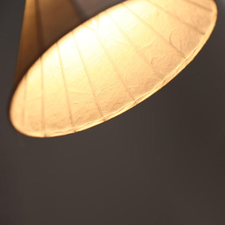 Traditionelle minimalistische japanische Pendelleuchte mit 1 Flamme aus Seide, Eisen und Kupfer in Kuppelform 
