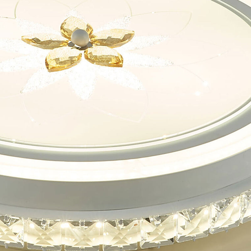 LED-Deckenleuchte mit rundem Blumendesign aus europäischem Kristall