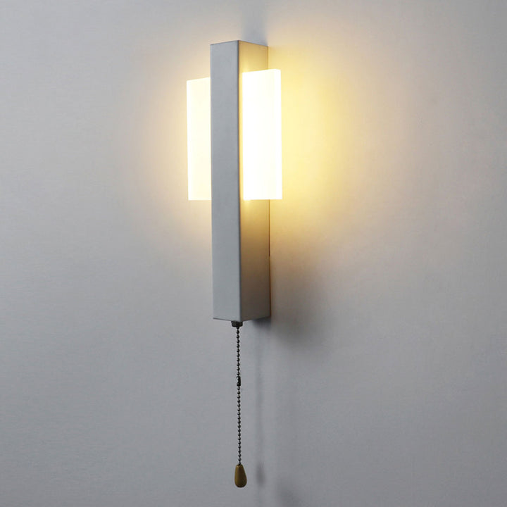 Applique murale LED avec interrupteur à tirette en fer forgé simple nordique et acrylique 