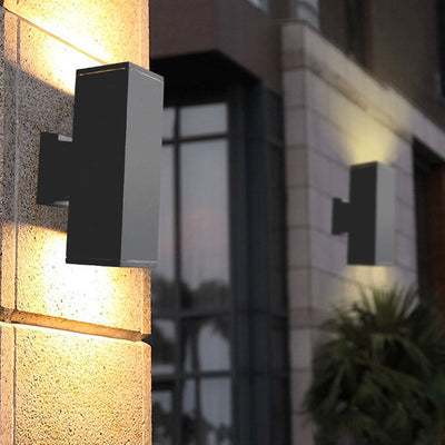 Moderne minimalistische quadratische Säule LED leuchtende wasserdichte Wandleuchte für den Außenbereich 