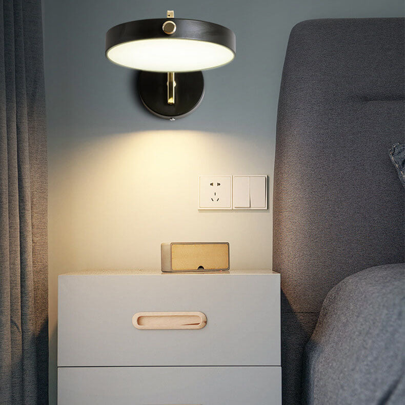 Modern Light Luxury Nordic Pie-shaped LED Wall Sconce Lamp