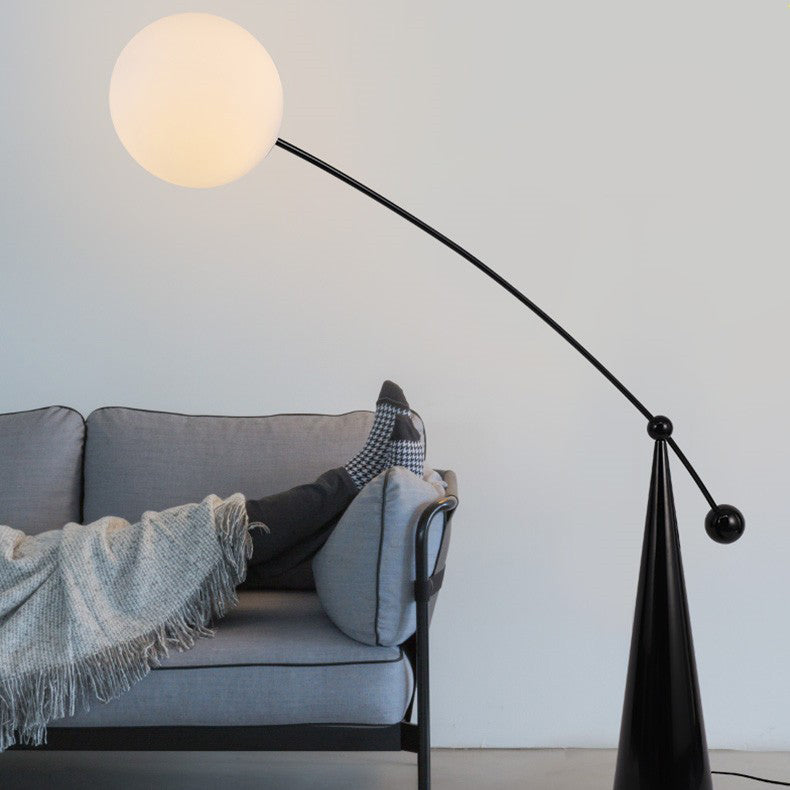 Zeitgenössische kreative konische Basis Angelrute Orb Eisen Glas 1-Licht Stehlampe für Wohnzimmer 