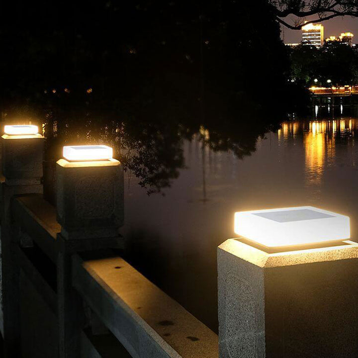 Lumière de poteau carrée RGB solaire moderne pour jardin et paysage extérieur 