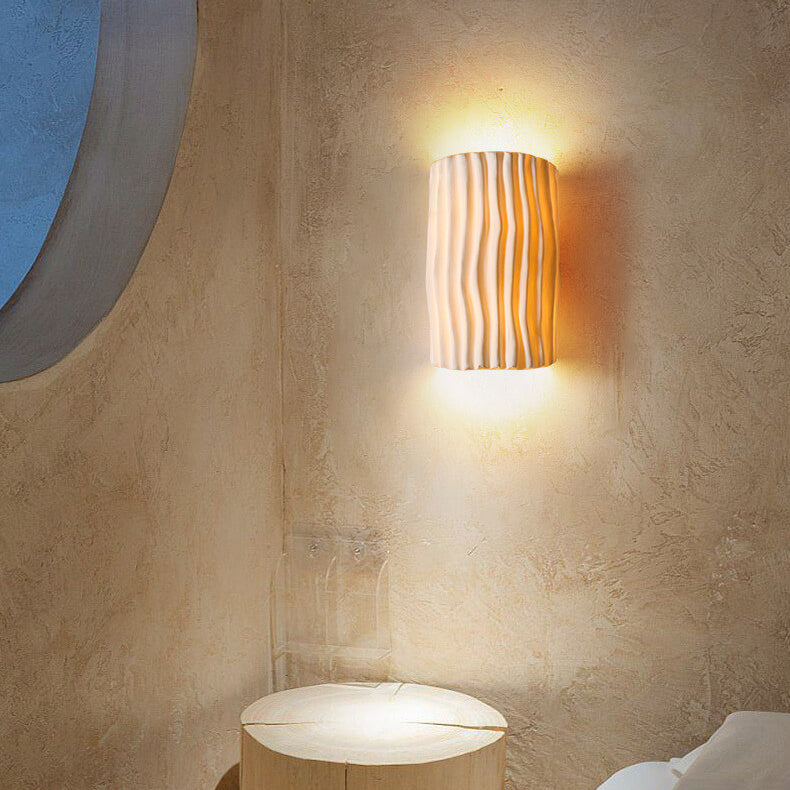 Contemporary Nordic Wavy Textured Resin Semicircle 2-Light Wall Sconce Lamp For Living Room
