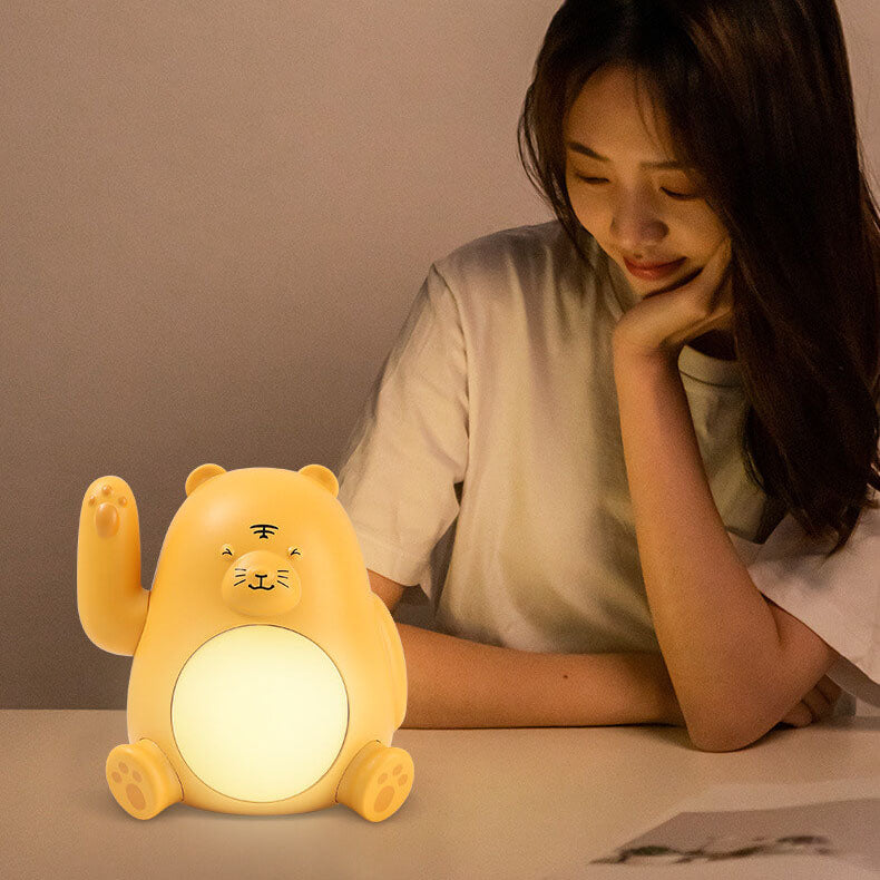 Lámpara de mesa con luz nocturna LED de tigre con asa creativa de dibujos animados 