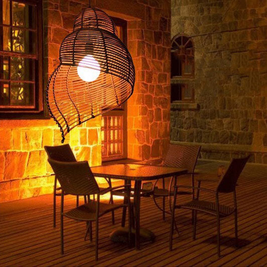 Vintage Rattan Weaving 1-Light Conch Pendant Light