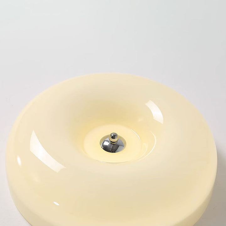 Zeitgenössische nordische cremige gelbe Pudding-Glas-Schirm Eisen LED Deckenleuchte für das Wohnzimmer 