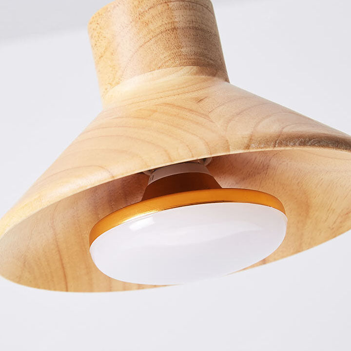 Moderne halbflache 1-flammige Deckenleuchte aus Kautschukholz im nordischen Stil in Baumstamm-Kegelform für das Wohnzimmer 