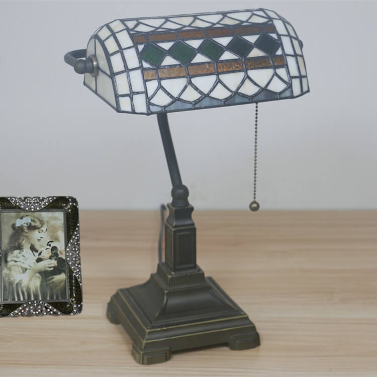 European Vintage Tiffany 1-Light Table Lamp