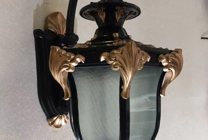 European Retro Lantern Glass Outdoor Waterproof 1-Light Wall Sconce Lamp