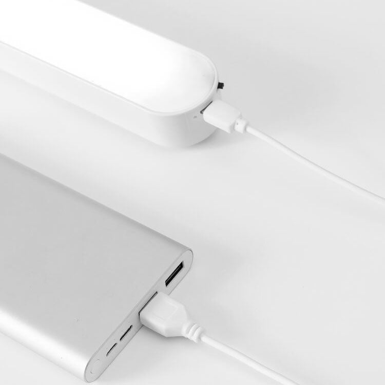 Lampe de table LED rechargeable par USB avec télécommande magnétique moderne 