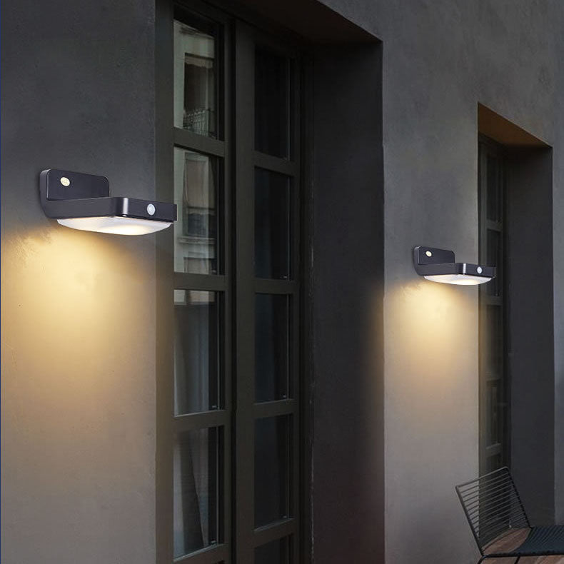 مصباح حائط LED بجهاز استشعار جسم الإنسان الحديث للإضاءة الخارجية 