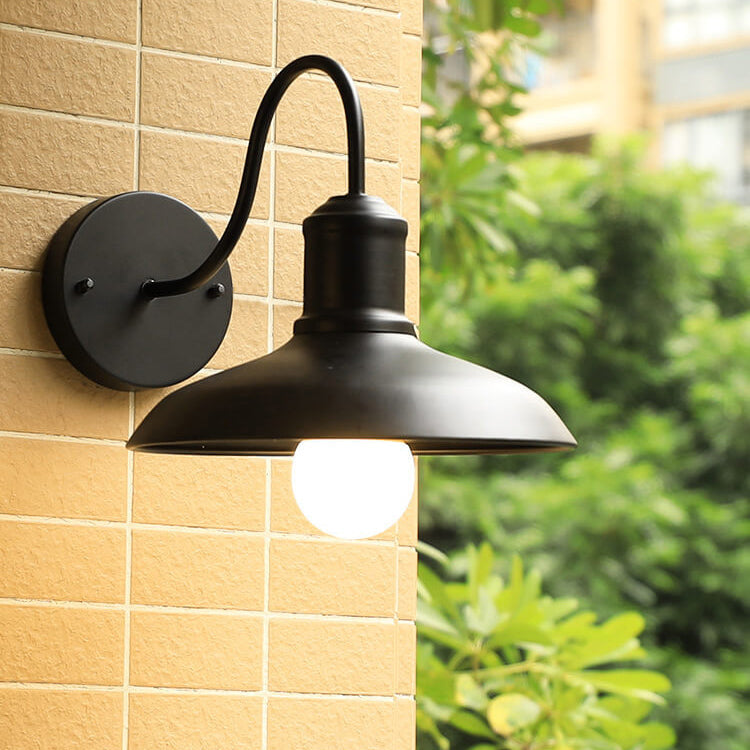 Applique Murale Extérieure Étanche en Fer Style Loft Rétro avec Dôme et Bras Courbé, 1 Lumière 