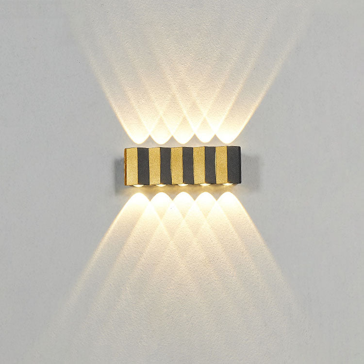 Moderne helle luxuriöse goldene Aluminium-im Freien wasserdichte Patio-LED-Wand-Leuchter-Lampe 