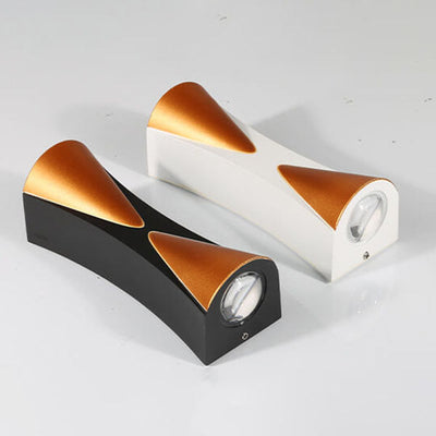 Lampe d'applique murale LED en corne d'aluminium étanche extérieure simple 
