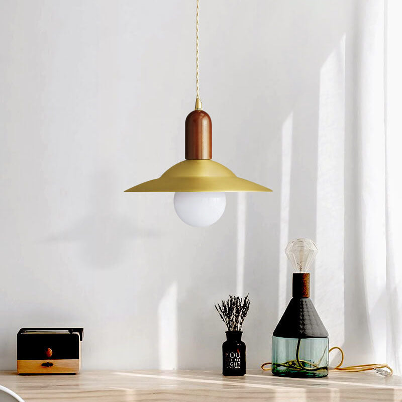 Nordic Vintage Brass Flared 1-Light Pendant Light