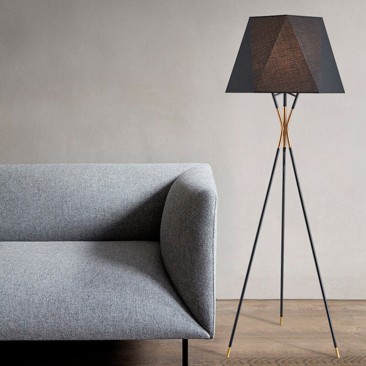 Moderne minimalistische geometrische Stehleuchte aus Eisen und Stoff mit 1 Licht für das Wohnzimmer 