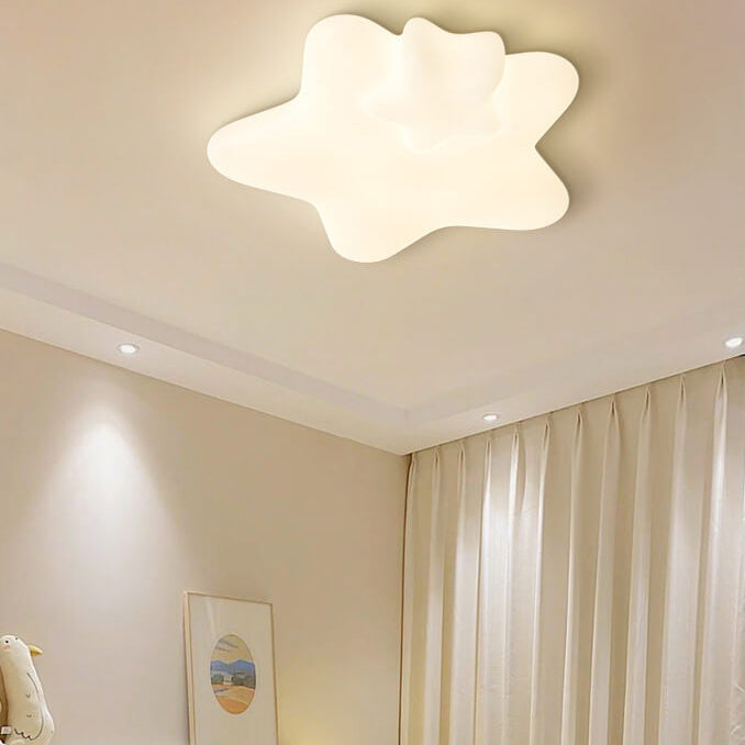 Zeitgenössische skandinavische PE Star Shade LED Deckenleuchte für das Schlafzimmer 
