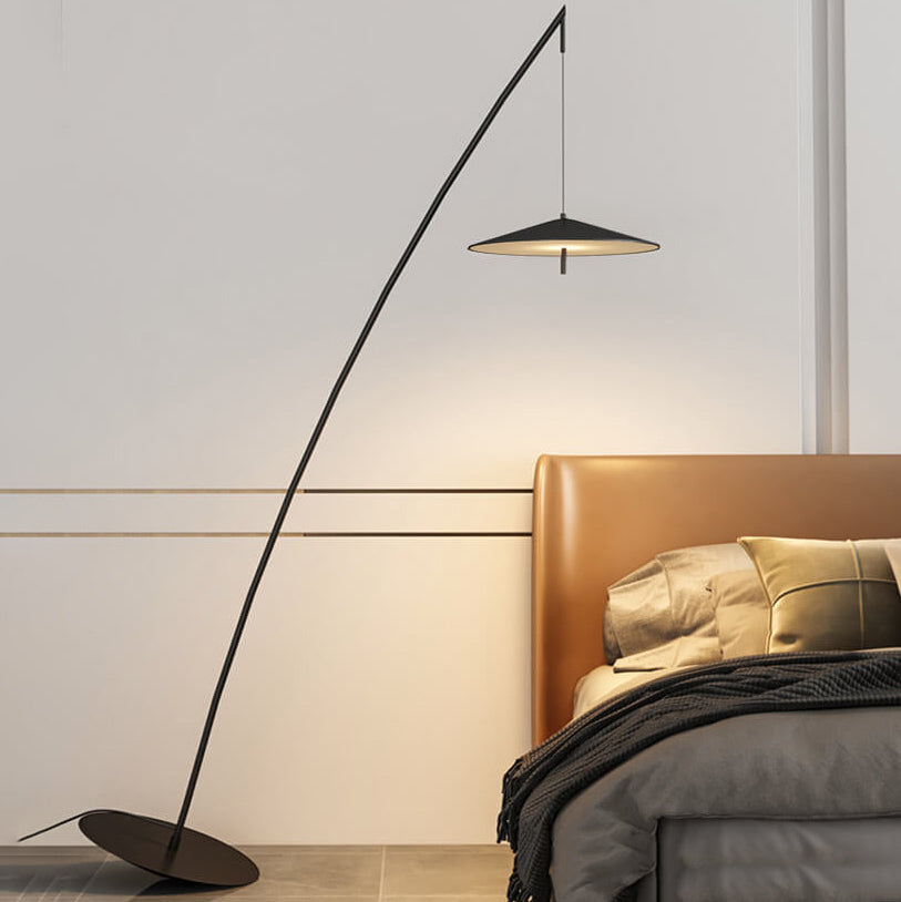 Lámpara de pie LED de hierro negro de estilo nórdico contemporáneo con diseño inclinado tipo caña de pescar para sala de estar y dormitorio 