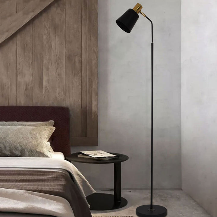 Nordischer minimalistischer Eisenkegel-Schirm 1-Licht Stehlampe 
