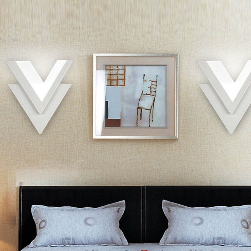 Minimalistische kreative LED-Wandleuchte in V-Form 