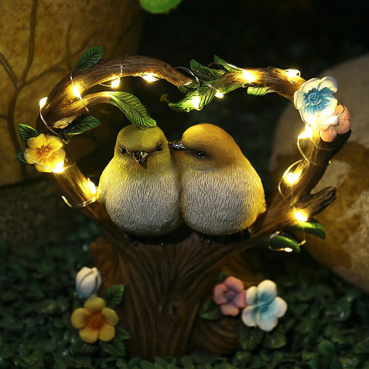 Lumière de Nuit Solaire de Jardin Créative en Résine en Forme de Cœur avec Oiseau LED Ornement Extérieur 