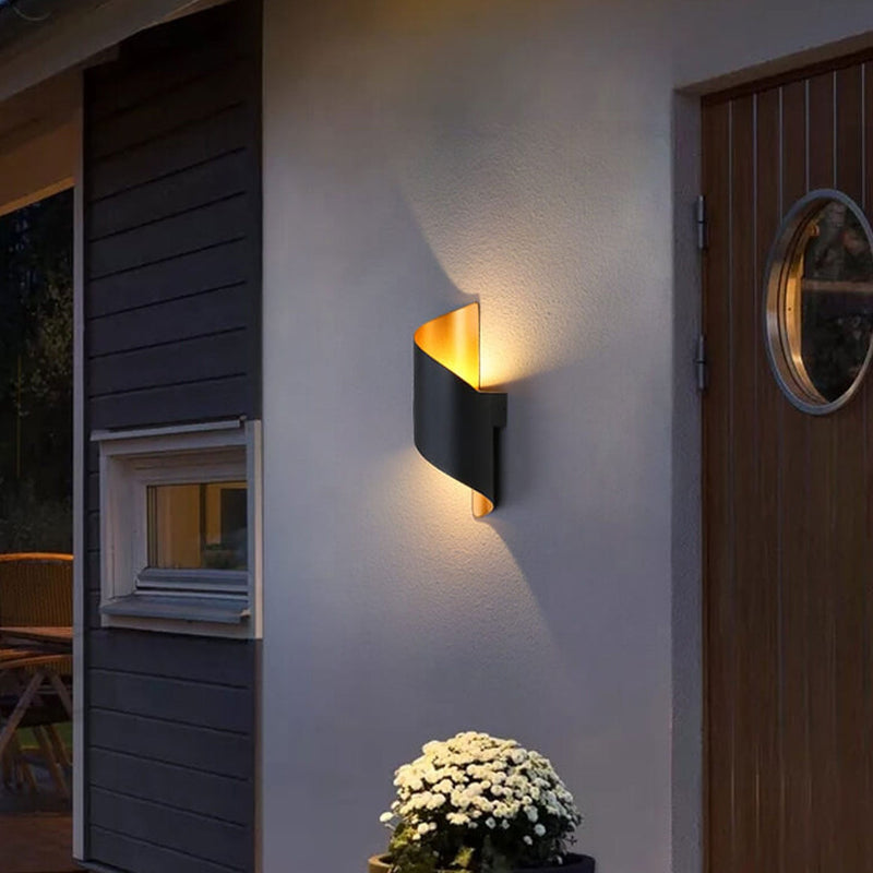 Modern Outdoor Aluminum Bending Column LED Waterproof Wall Sconce Lamp