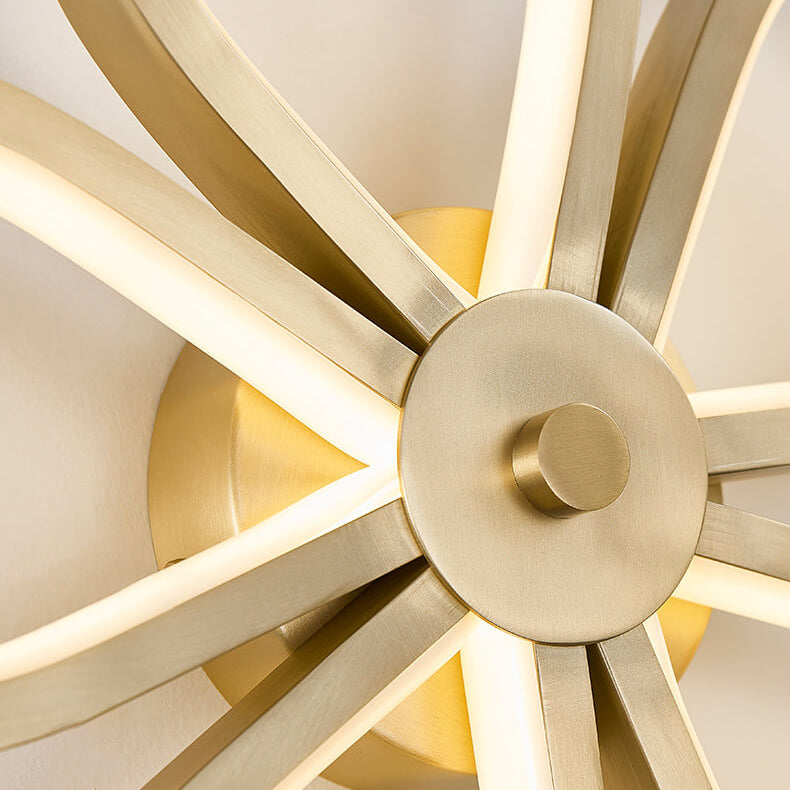 مصباح حائط LED بشكل بتلة من النحاس الفاخر الحديث 