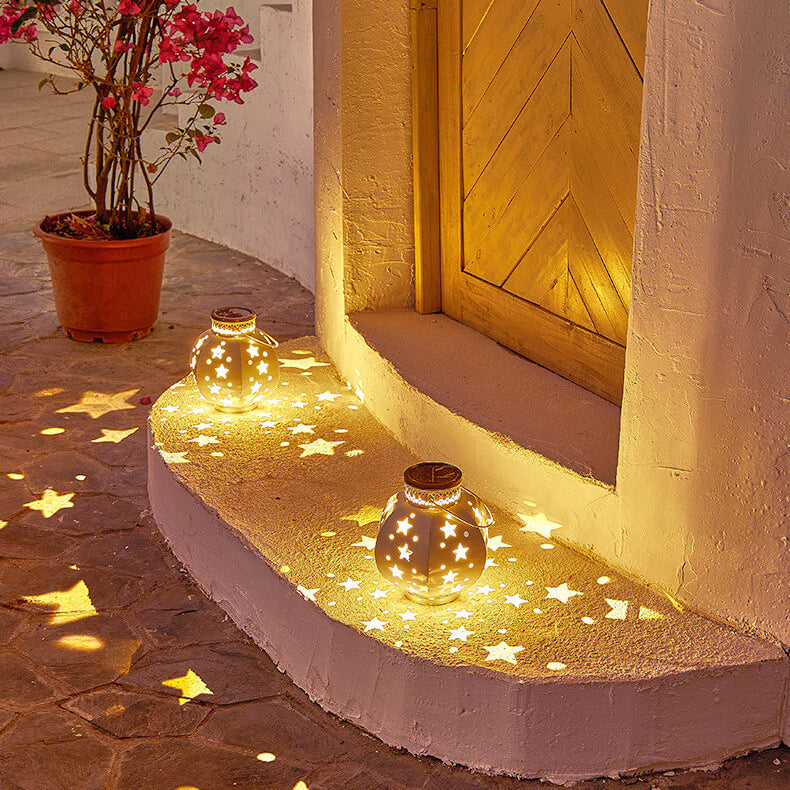 Kreative Solar Eisen Pentagramm Hohl Dekor Laterne LED Tragbare Terrasse Rasen Licht 