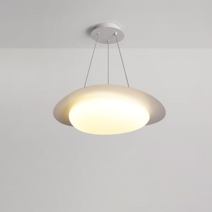 Moderne minimalistische weiße Kieselstein-Acryl-Eisen-LED-Pendelleuchte für das Wohnzimmer 