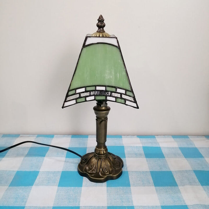 Traditional Tiffany Square Stained Glass Iron 1-Light Table Lamp For Bedroom