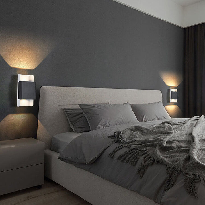 Moderne, minimalistische, rechteckige, doppelköpfige LED-COB-Wandleuchte aus Aluminium 