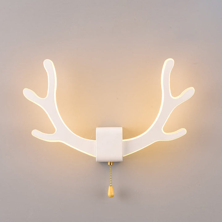 Zeitgenössische kreative Geweih Eisen Acryl LED Wandleuchte Lampe für Schlafzimmer 