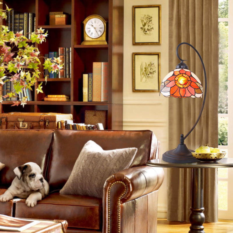Pantalla de cúpula de vidrio teñido de girasol rústico Tiffany Lámpara de mesa de 1 luz 