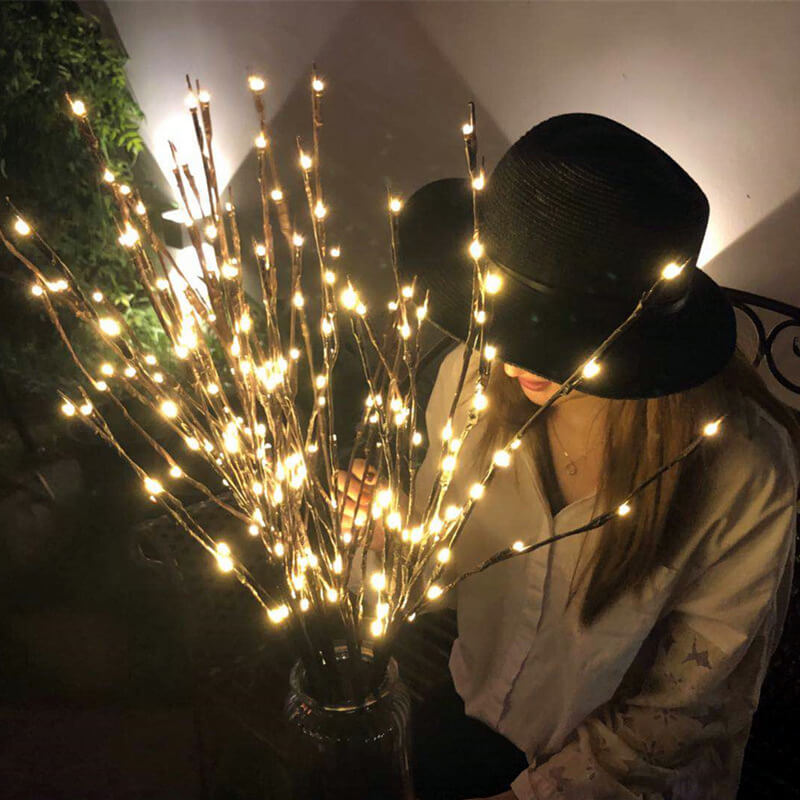Lámpara de mesa LED de carga USB con rama de árbol de simulación de luz de 60 
