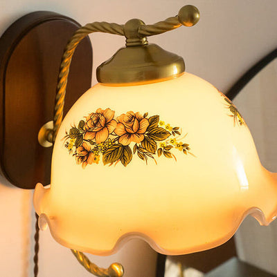 French Vintage Cream Glass Petal 1-Light Wall Sconce Lamp