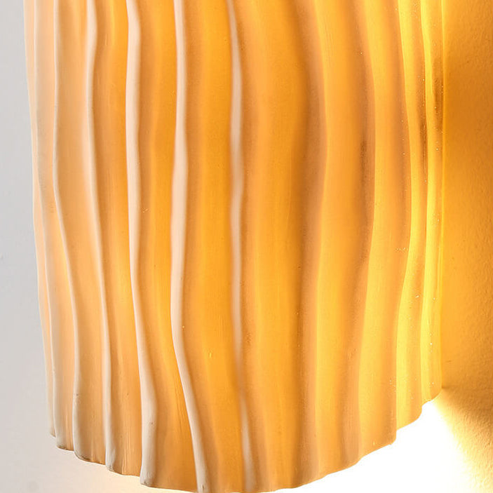 Contemporary Nordic Wavy Textured Resin Semicircle 2-Light Wall Sconce Lamp For Living Room