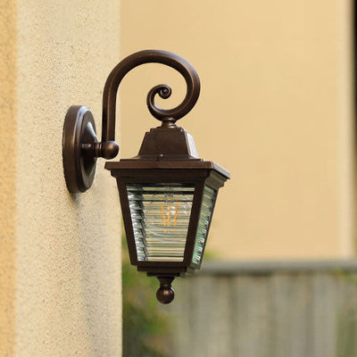 Applique murale à une lumière avec cage carrée en verre rayé d'extérieur européen 