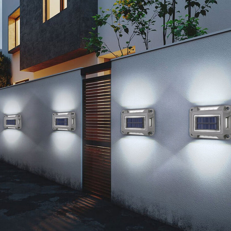 مصباح حائط ثنائي الاتجاه بإضاءة LED مقاوم للماء للطاقة الشمسية للحديقة الخارجية 