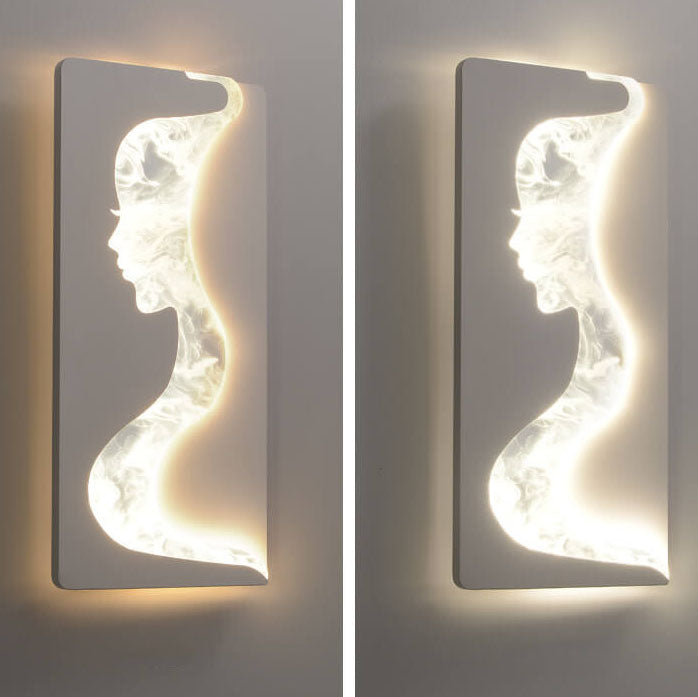 Moderne LED-Wandleuchte aus Acryl von Cloudy Beauty 