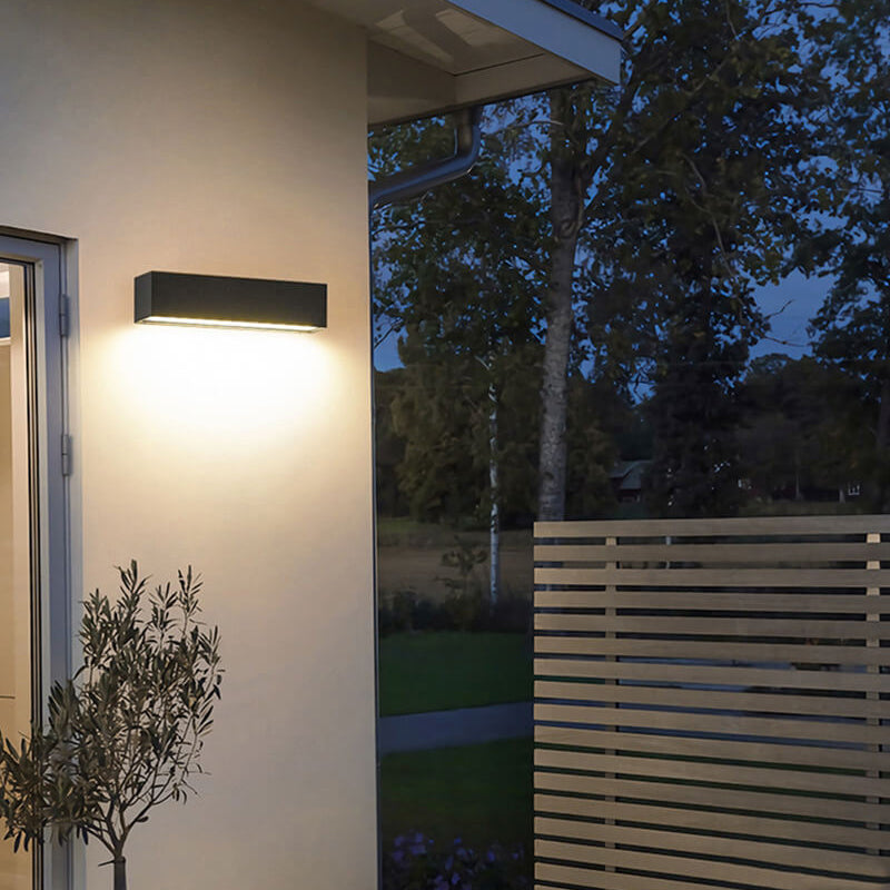 Moderne minimalistische wasserdichte Aluminium-Acryl-Outdoor-LED-Wandlampe in rechteckigem One-Line-Design 