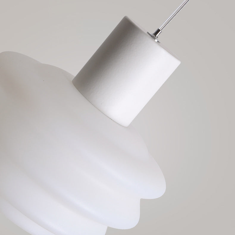 ضوء قلادة LED بلاستيكي دائري متعدد الطبقات من الحديد المدلفن لغرفة النوم بتصميم اسكندنافي معاصر 