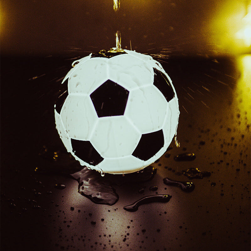 Lampe de table à LED en silicone créative pour le football avec chargement USB 