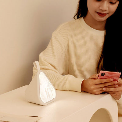 Lámpara de mesa con luz nocturna LED atmosférica de siete colores en triángulo creativo 