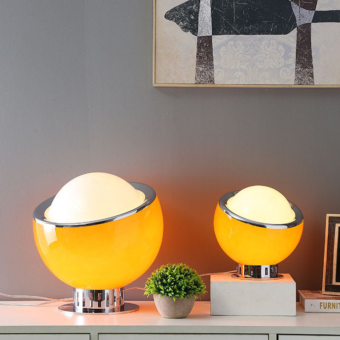 Lampe de table à 1 lumière en verre et fer à tête ronde moderne et colorée 