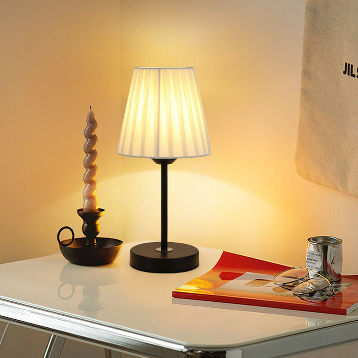 Moderne Schwarz-Weiß Faltbare Metallstoff 1-Licht Tischlampe 