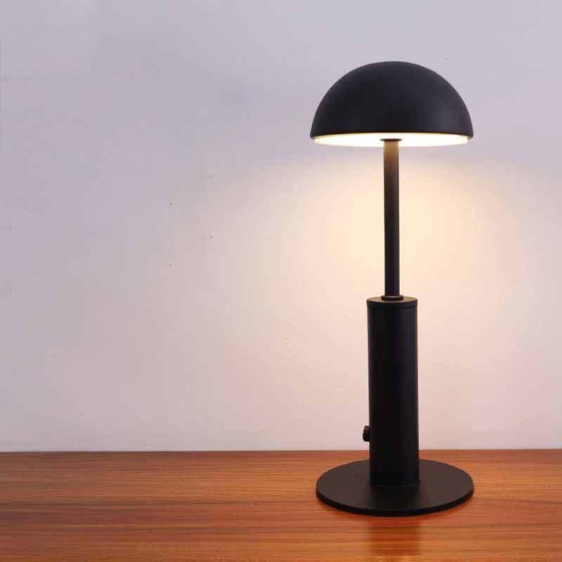 Lampe de table LED rechargeable en fer forgé européen 