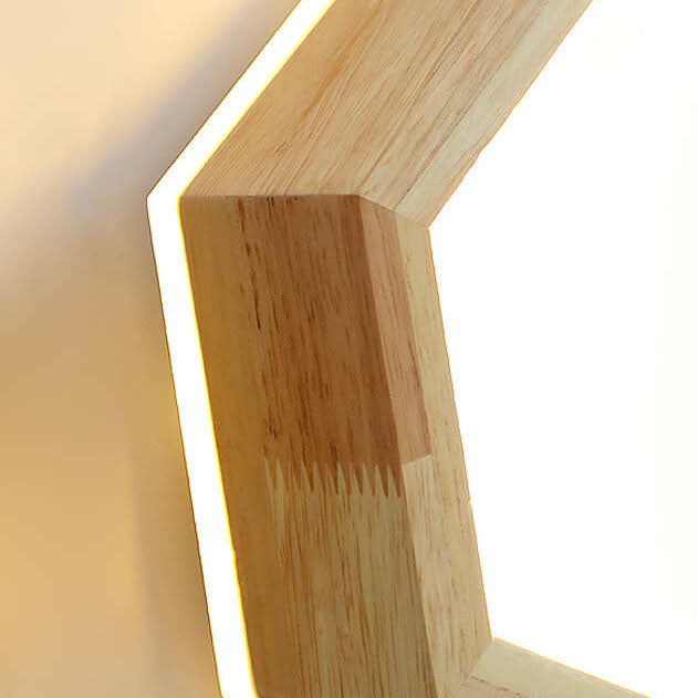 Moderne einfache LED-Deckenleuchte mit sechseckiger Geometrie aus Holz