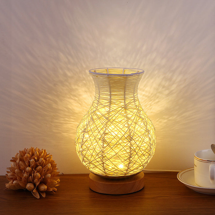 Lampe de Table LED Design Créatif en Rotin Moderne 